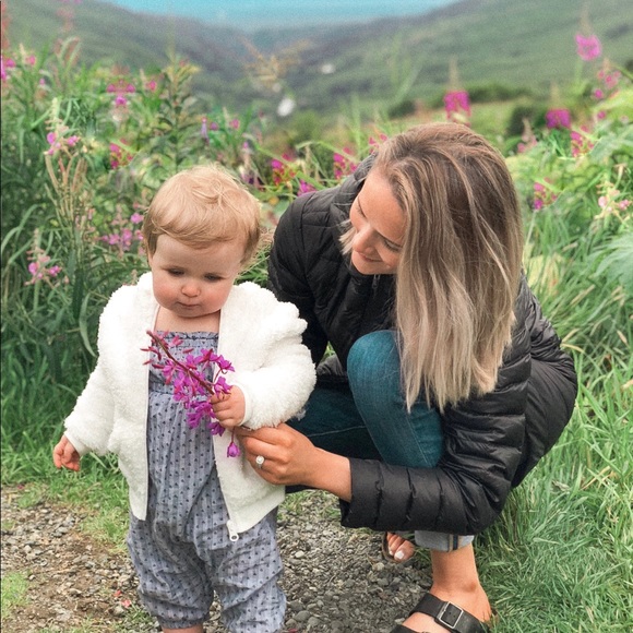 Welcome to my closet! πΏ - Picture 3 of 3